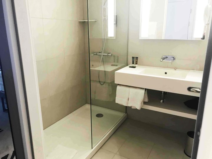 Bathroom-design-and-installation-services-grays
